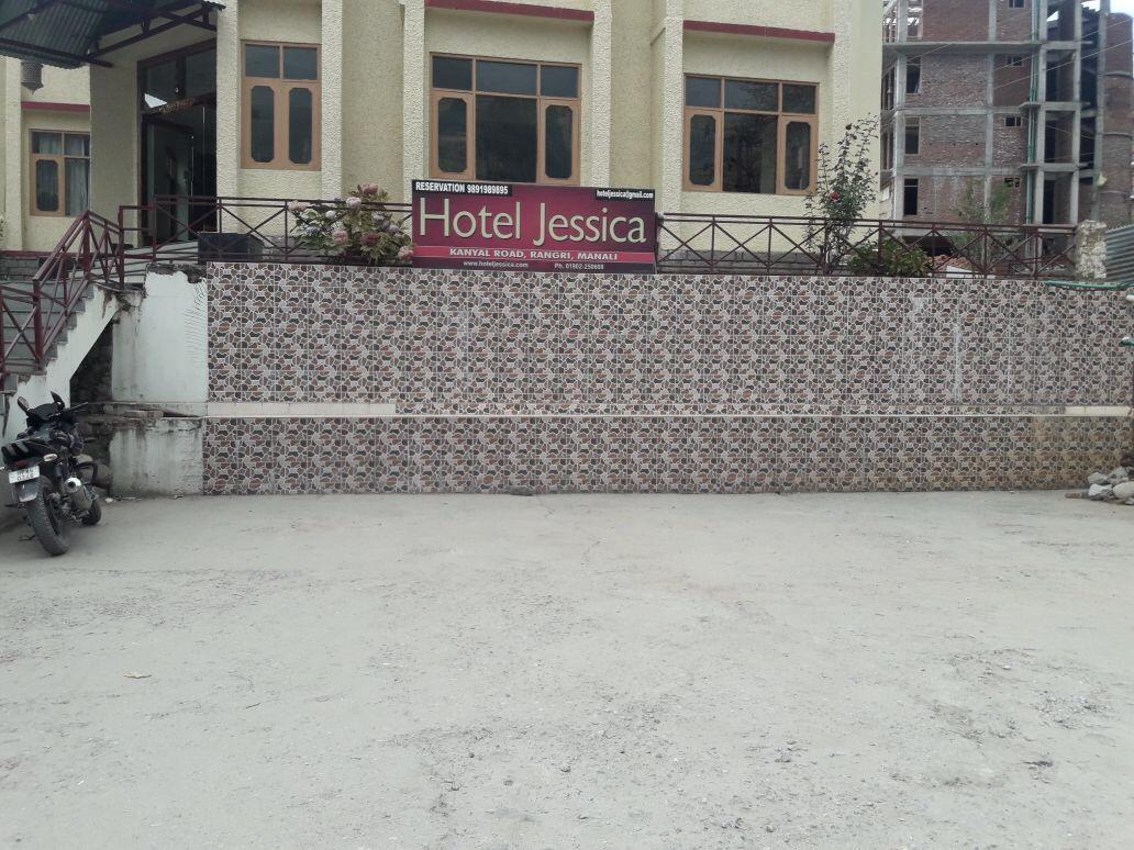 Hotel Jessica Manāli Exterior foto